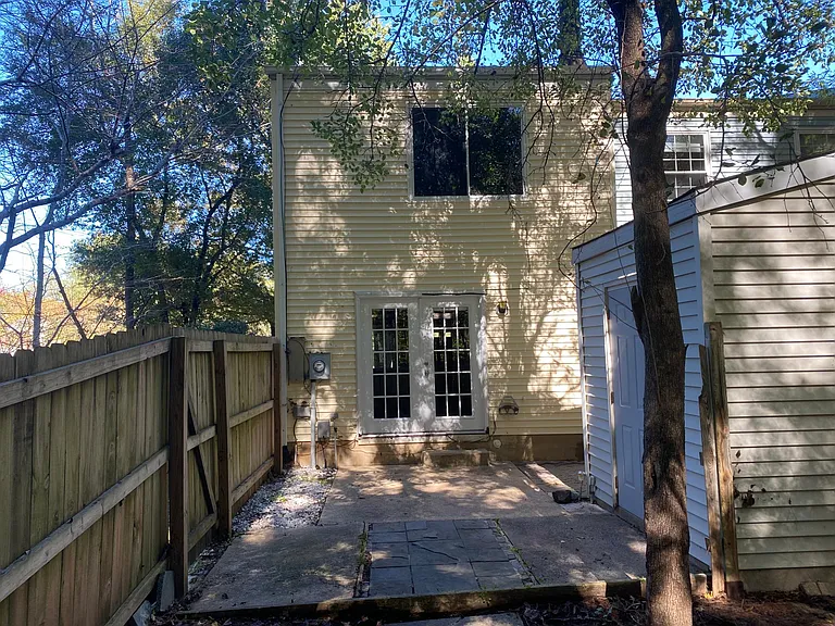 8129 McGuire Dr — Photo 13