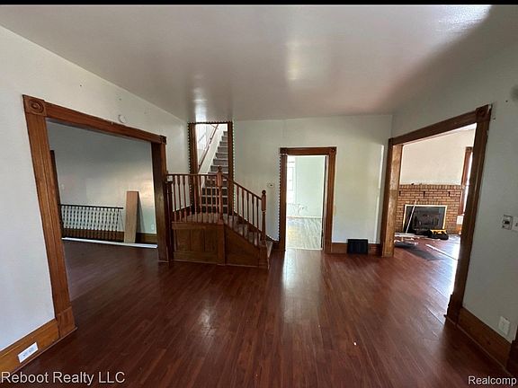 4th image of 1814 Schaefer St