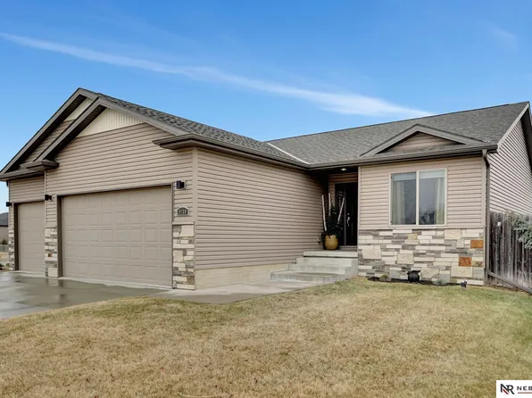 9700 S 72nd St, Lincoln, NE 68516