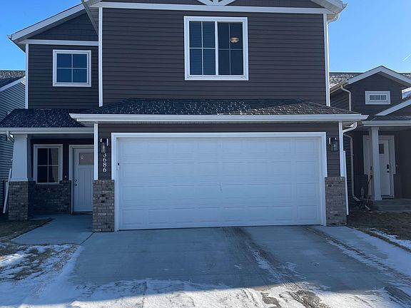 2nd image of 3686 Chinook Dr S