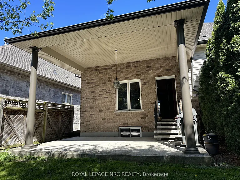 7 Sapphire Ct N — Photo 30