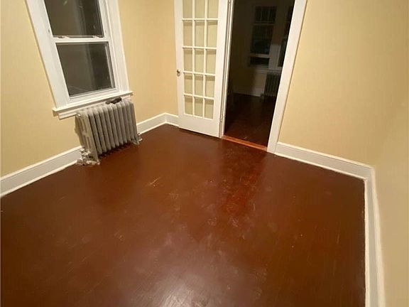 2nd image of 556 Wadleigh Ave