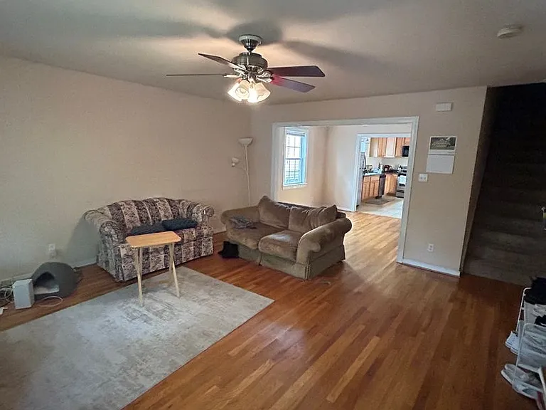 2114 Parkwood Ave — Photo 3