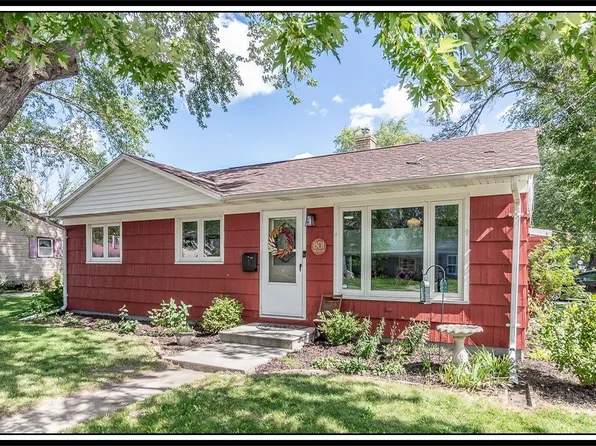 801 Grove St, Menasha, WI 54952