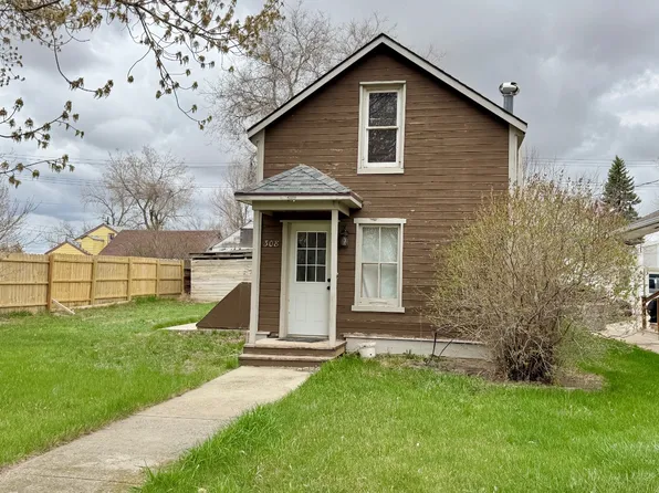 308 1st Ave SW, Bowman, ND 58623