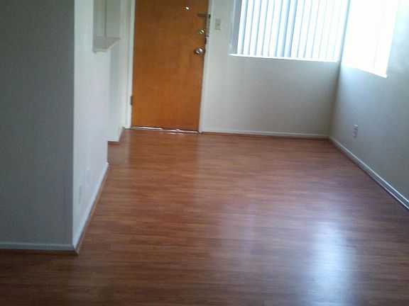 5th image of 11501 Ohio Ave APT 1