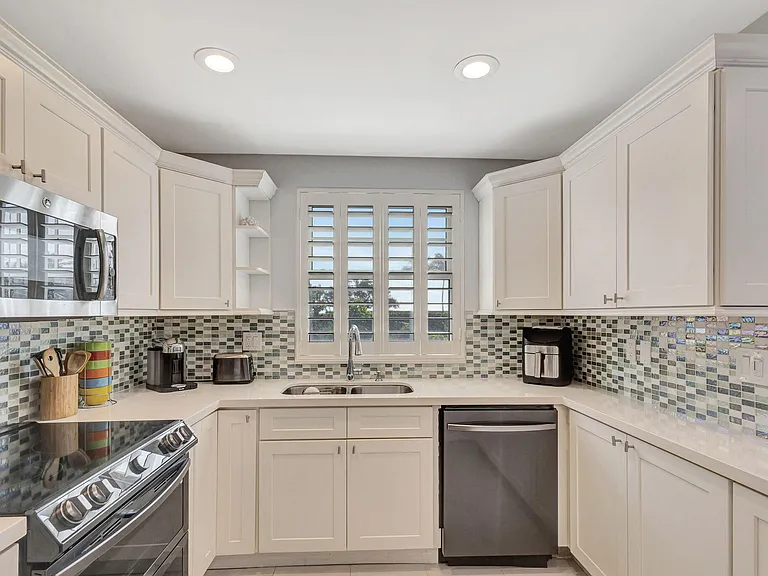 205 Mainsail Cir — Photo 15