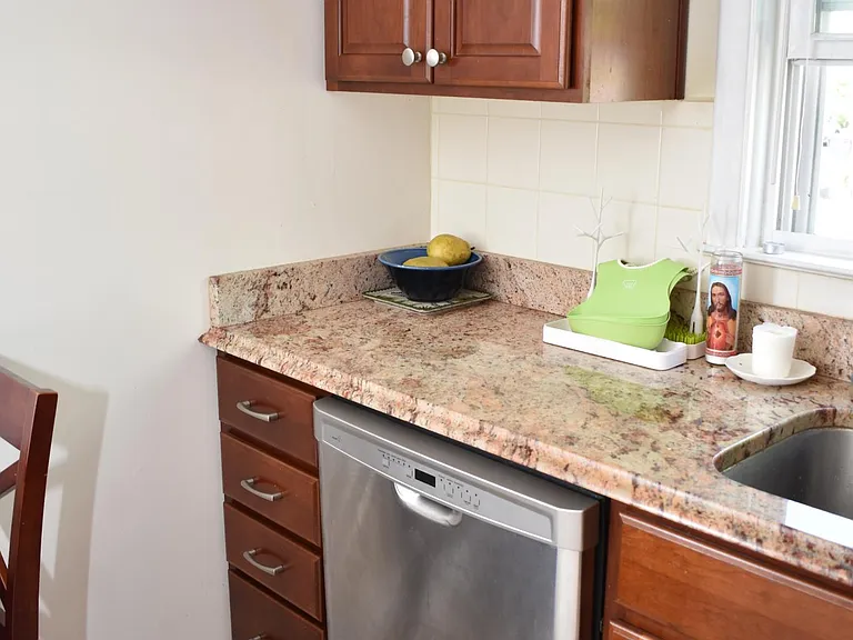 C7-2250 Triphammer Rd #C7 — Photo 11