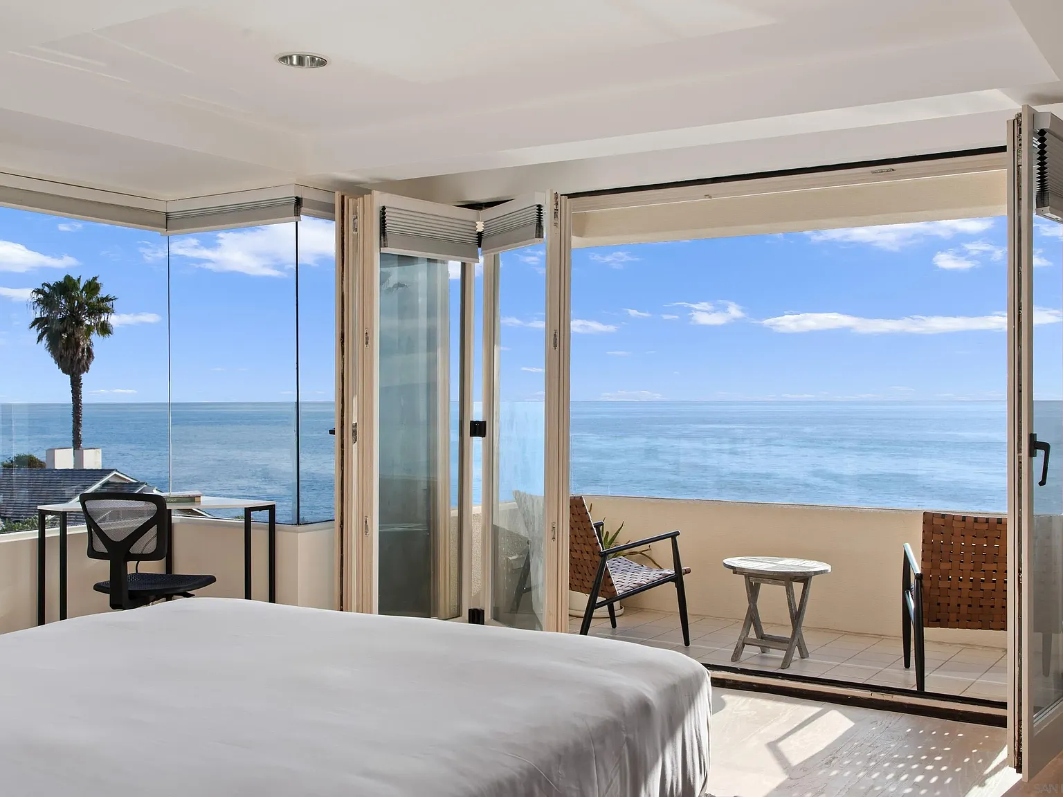 1 bed, 1.5 bath, 1000 sqft, $10,500 — Photo 3