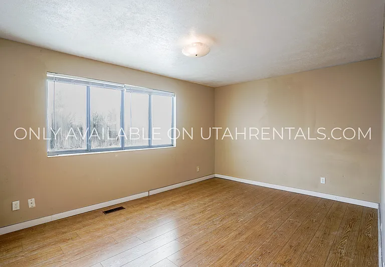 230 W Foxbridge Dr — Photo 11