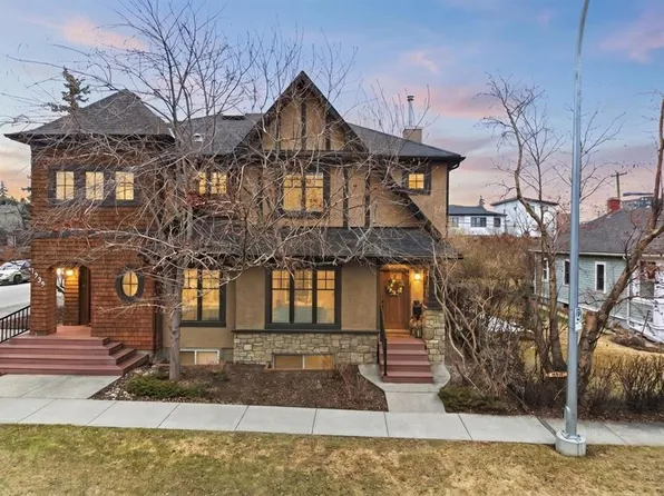1937 E 26a St SW, Calgary, AB T3E 2B8