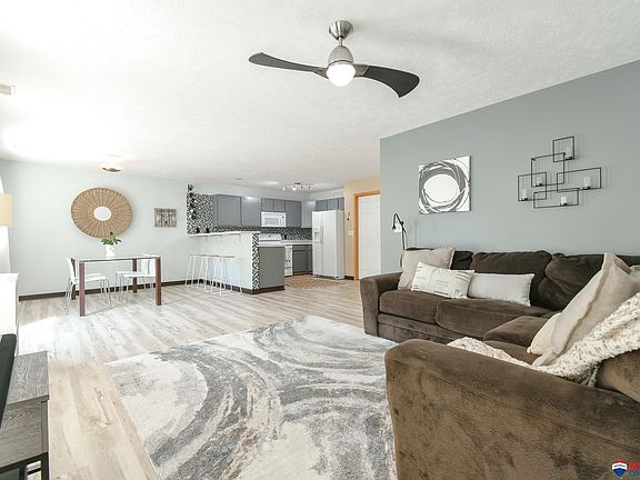 3rd image of 6805 S 90th St