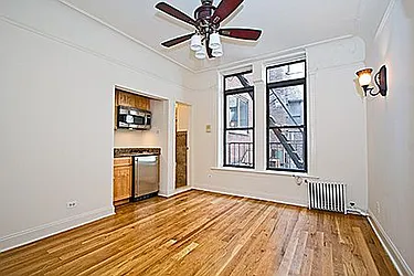 Rented by Barkoff Residential 