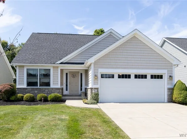 6145 McKinley Pkwy Unit 5, Hamburg, NY 14075