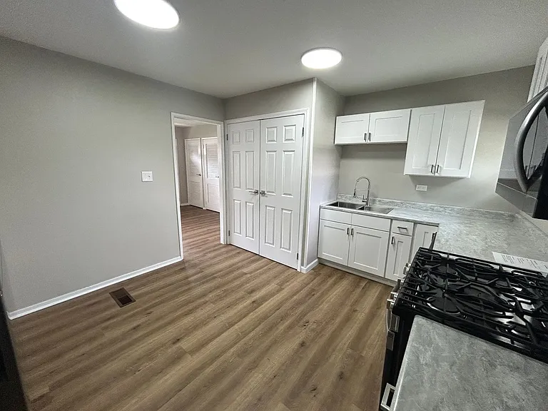 3409 Lawrence Rd — Photo 4
