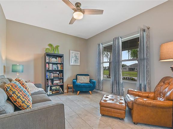 3rd image of 14242 Sunridge Blvd