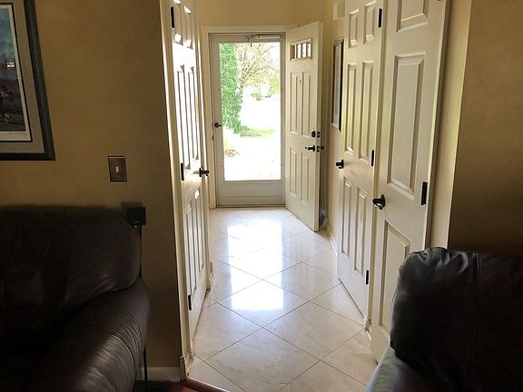 4th image of 23 Donegal Way
