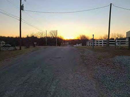 5th image of 200 E Riddle Rd