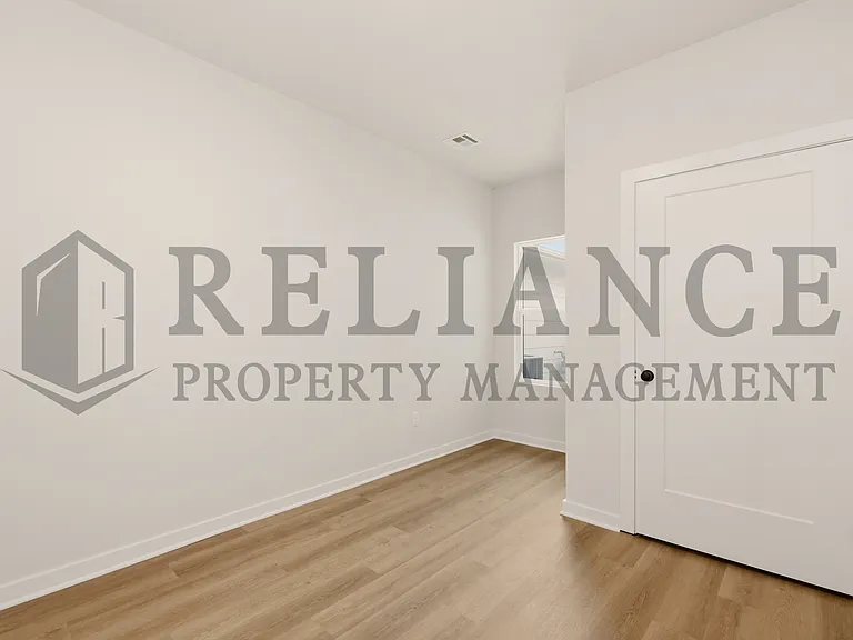 204 N Gowen St — Photo 14