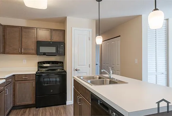 1 bed, 660 sqft, $690 — Photo 3