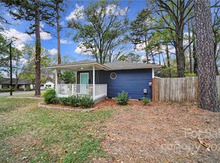 1663 Arnold Dr, Charlotte, NC 28205