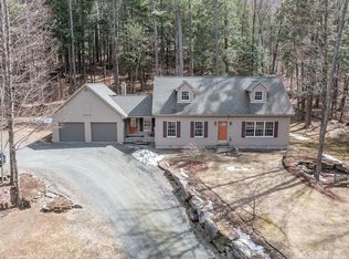 116 Lyon Dr #422, Quechee, VT 05059