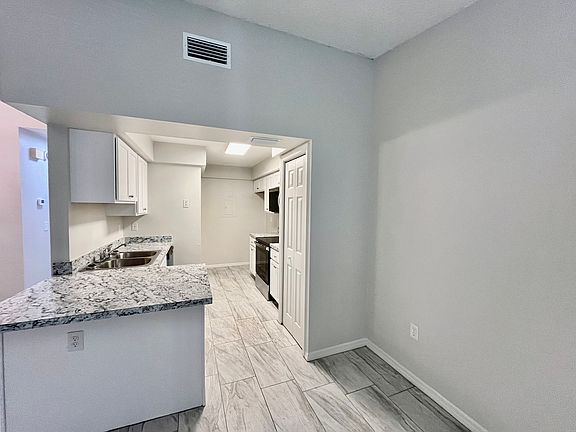 5th image of 1607 Crystal Park Cir