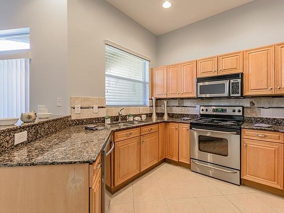 5th image of 8707 Jasmeen Garden Ct