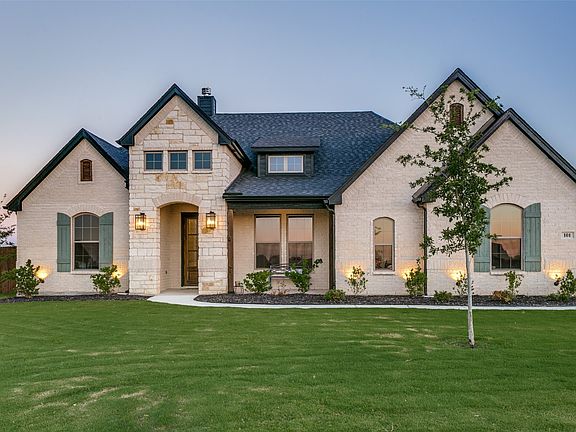 3rd image of 101 Grey Wolf Ct