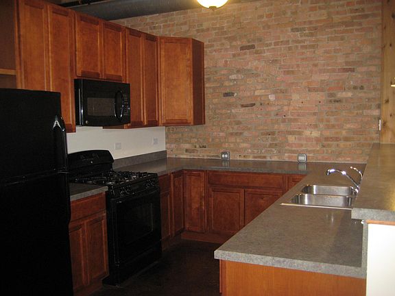 2nd image of 260 Church Ct