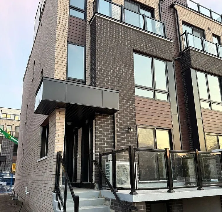 235 McLevin Ave #20