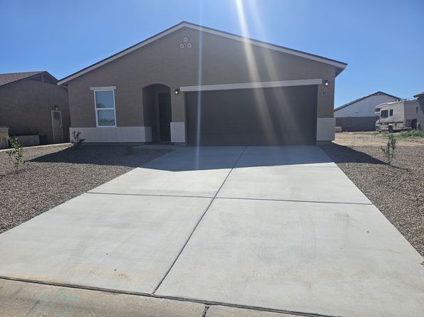 8735 W Troy Dr