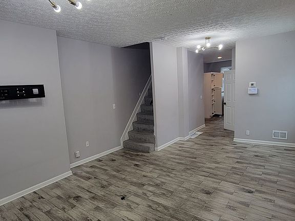 4th image of 78-80 Meek Ave #78