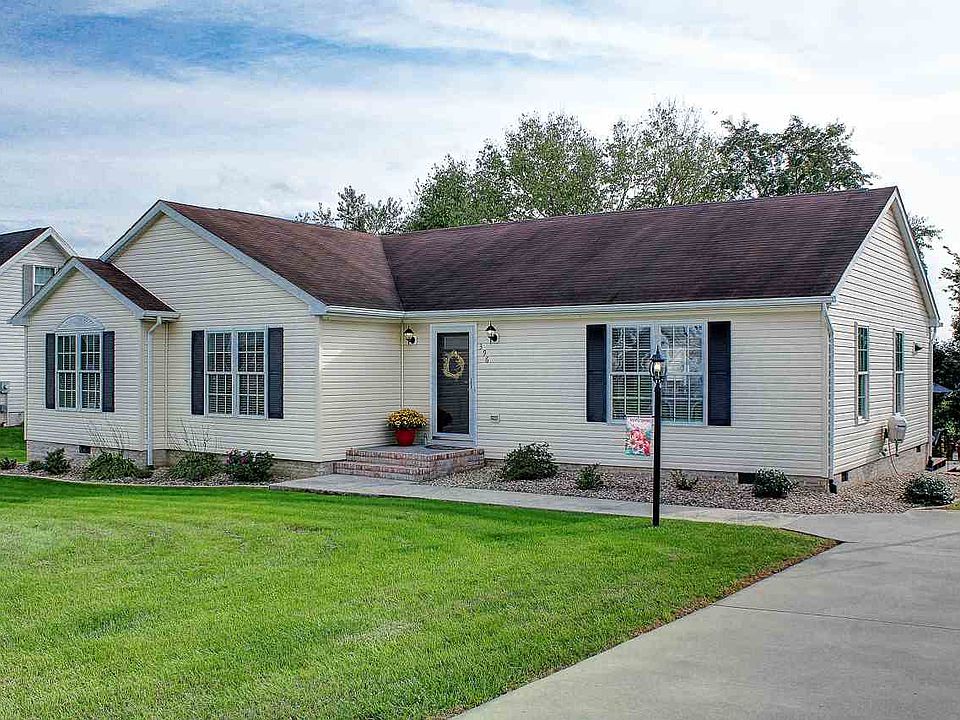 1st image of 396 Gold Dr