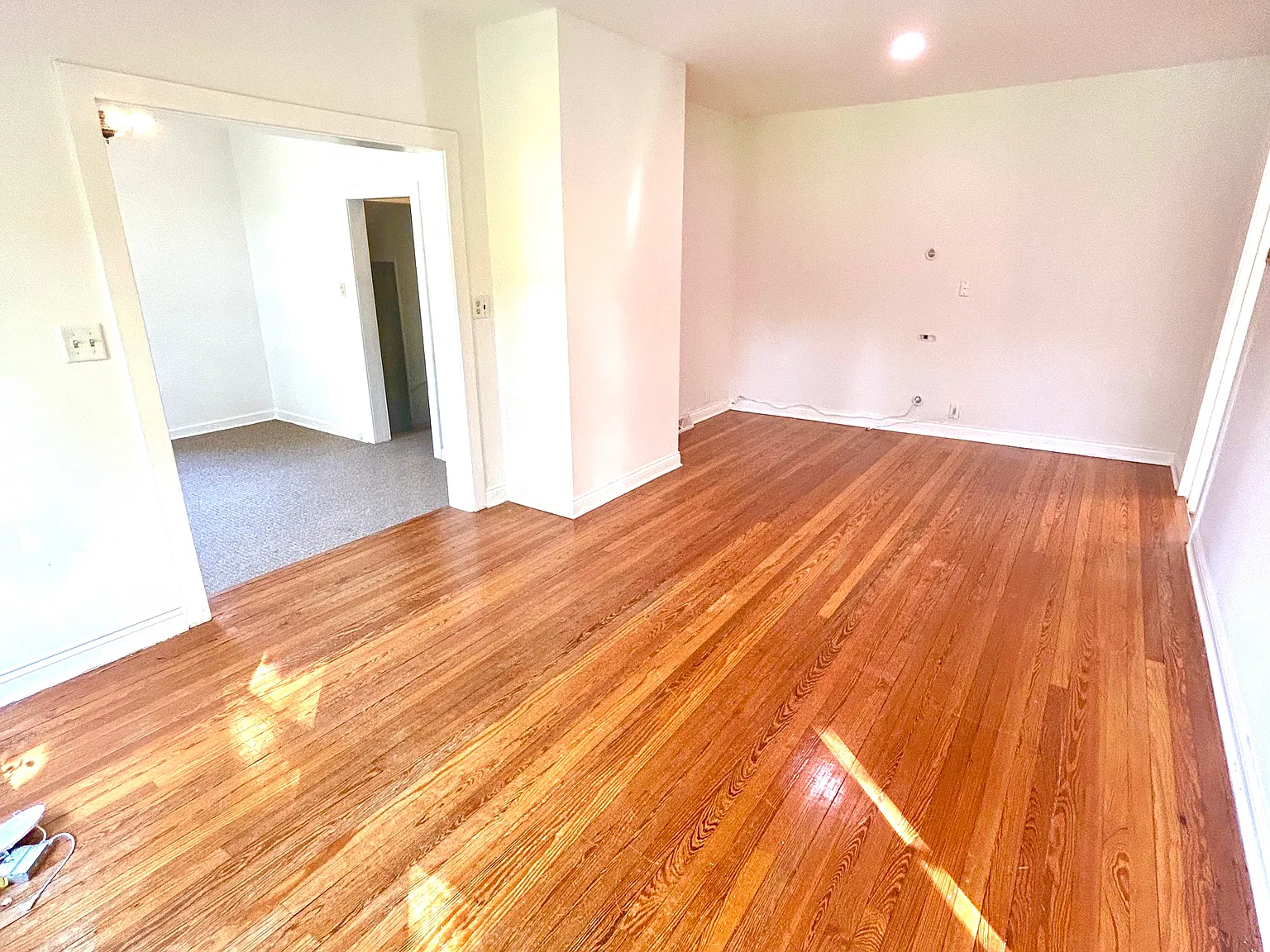 706 S Maple Ave — Photo 2