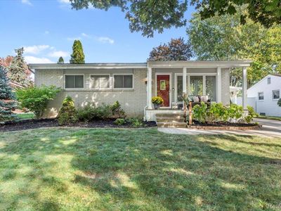 500 Provincetown Ln, Plymouth, MI, 48170