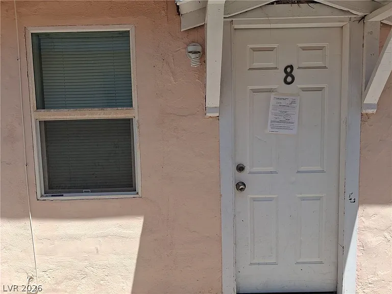 413 W Van Buren Ave #8 — Photo 16