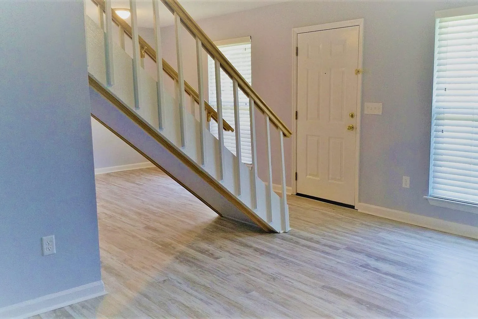 2494 Etiwan Ave — Photo 3
