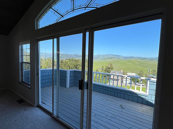 Sliding door to Main deck