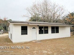 126 Pecan Ln, Interlachen, FL 32148