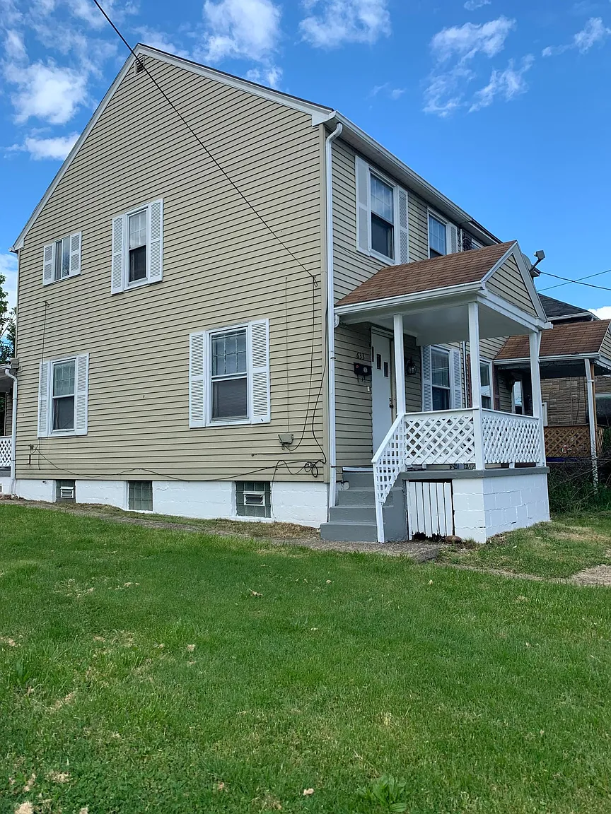 633 Farnsworth Ave photo 1