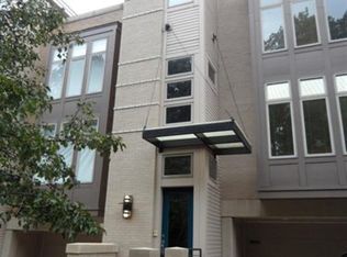 2327 Edgehill Rd, Cleveland, OH 44106