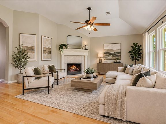 4th image of 519 N Marathon Way