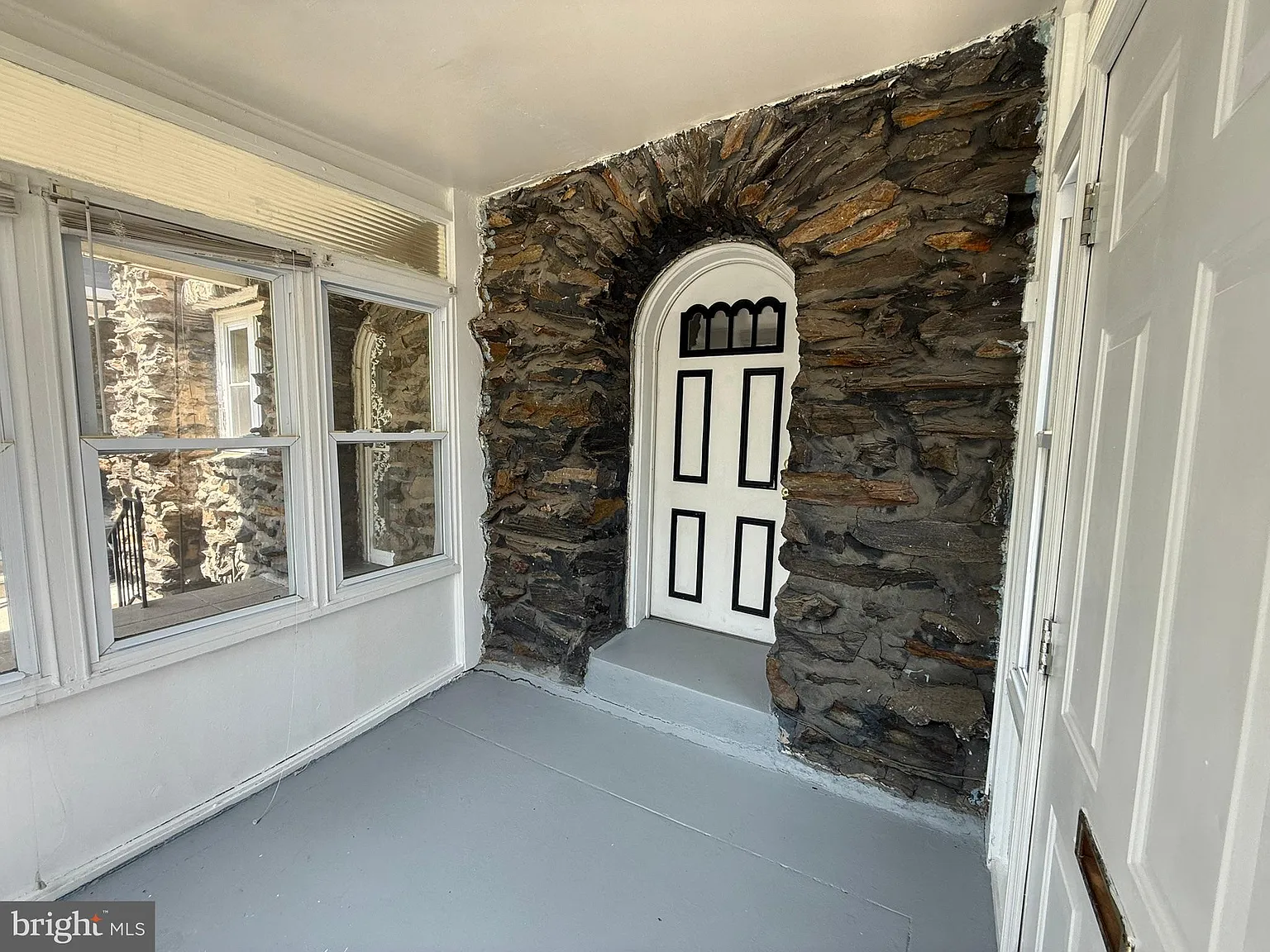 3 bed, 1.5 bath, 1456 sqft, $2,195 — Photo 4