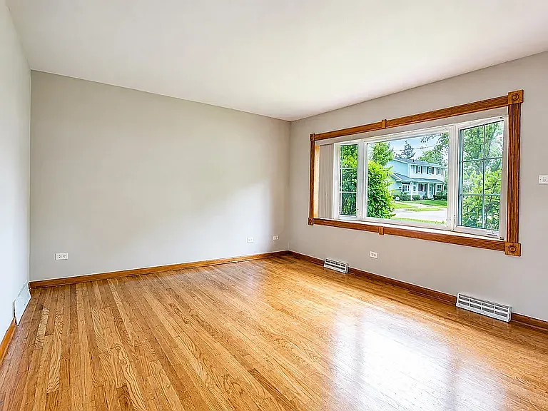 14759 Long Ave — Photo 3