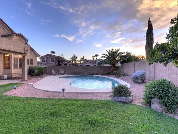 3rd image of 5532 E Helena Dr