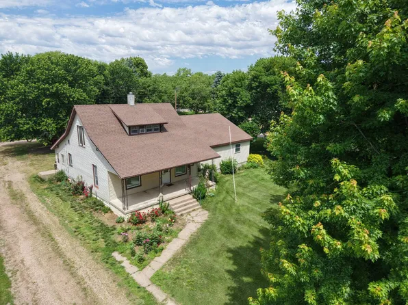 906 Fuller St, Fullerton, NE 68638