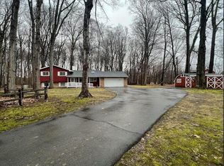 12101 Airport Rd, Dewitt, MI 48820