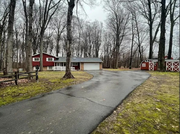 12101 Airport Rd, Dewitt, MI 48820
