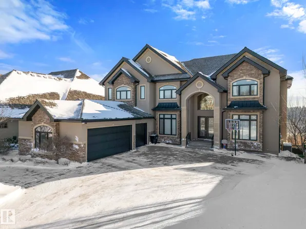 1413 Woodward Cres NW, Edmonton, AB T6M 0A3